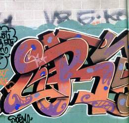 20060329002210-graffiti.jpg